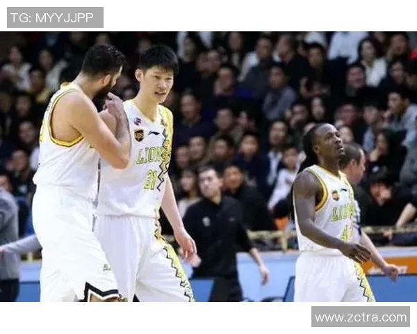 成都篮球队以71分领跑欧锦赛积分榜展现强劲实力 成都篮球队以71分领跑欧锦赛积分榜展现强劲实力