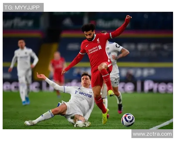 利物浦与利兹联队精彩对决直播全程回顾与分析 利物浦与利兹联队精彩对决直播全程回顾与分析