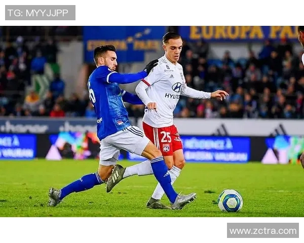 里昂与斯特拉法在联杯激战正酣谁能晋级下一轮决战