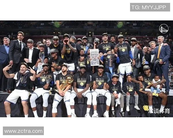 勇士雄鹿圣诞大战精彩对决NBA赛场火花四溅引人瞩目